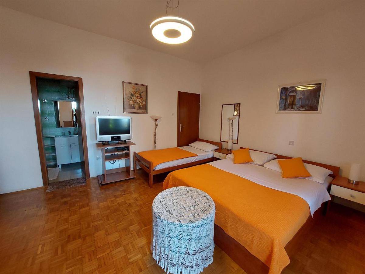 Apartments Faran Crikvenica Exterior photo